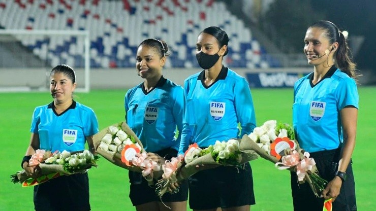 María Dazo, Mary Blanco, Nataly Arteaga y Vanessa Ceballos.