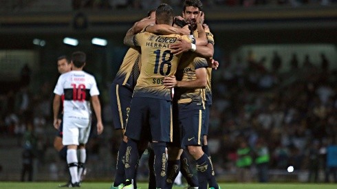 Pumas goleó a Olimpia en CU por la Copa Libertadores 2016.