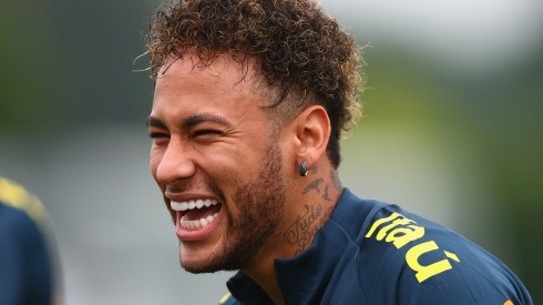 Neymar interagiu com os fãs no Instagram Stories e internautas foram à loucura