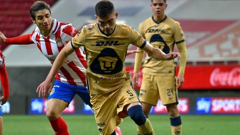 Johan Vásquez, uno de los mejores jugadores en Pumas en el Guard1anes 2021.