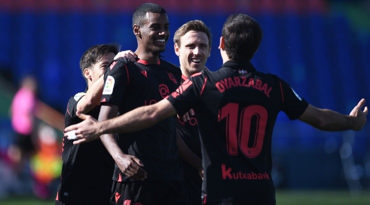 Alexander Isak (left) of Real Sociedad celebrates with teammate Mikel Oyarzabal (right) against Getafe. (Getty)