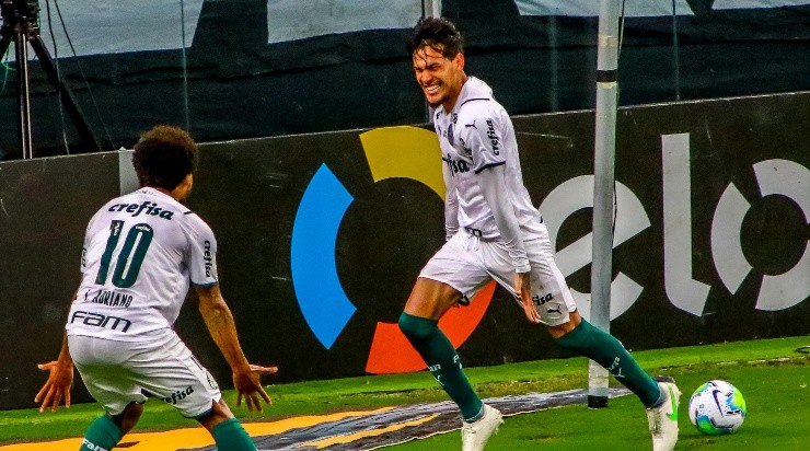 Jogadores do Palmeiras comemoram gol no jogo de ida (Foto: Getty Images)