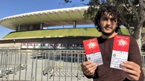 Los falsos boletos ofrecidos para el Clásico Nacional afirman ser "cortesía" a nombre de la Liga MX