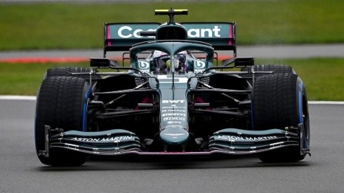Vettel garante que Aston Martin disputará com Mercedes na pista; equipes são parceiras técnicas