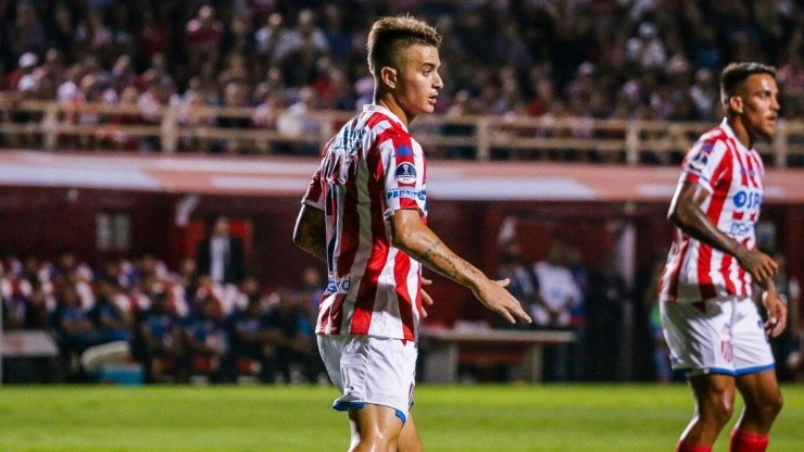Franco Calderón con Unión de Santa Fe en Argentina