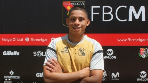 Kevin Quevedo ingresó por el argentino Cristian Bordacahar.