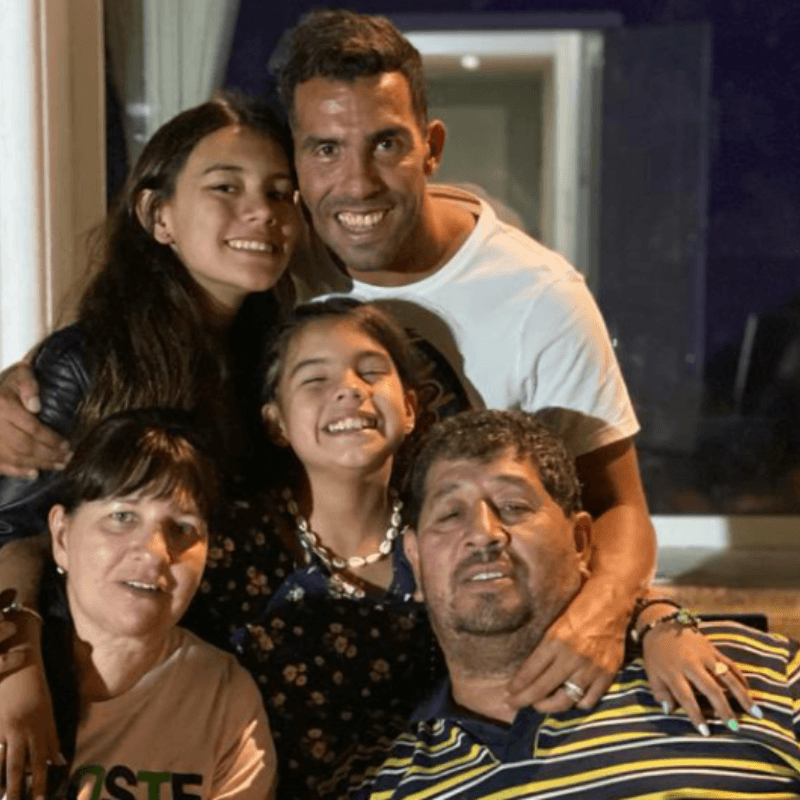 Con una frase de Gladiador, Tevez hizo emocionar a todos en el cumpleaños de su papá