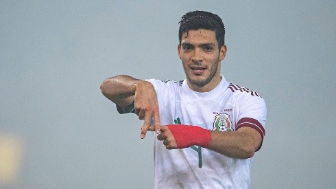 Raúl Jiménez sí viajará con la Selección mexicana a Europa como parte de su rehabilitación.