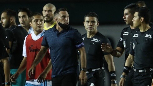 Christian Giménez sumó su quinta derrota al frente de Cancún FC en el Guard1anes 2021.