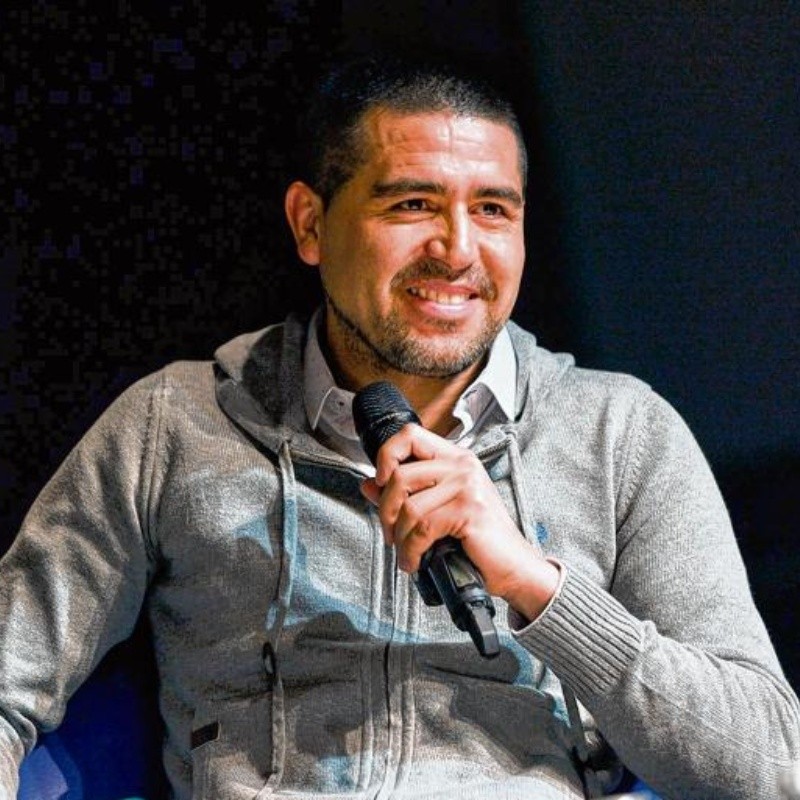 Bombazo de Arévalo: mañana habla Juan Román Riquelme