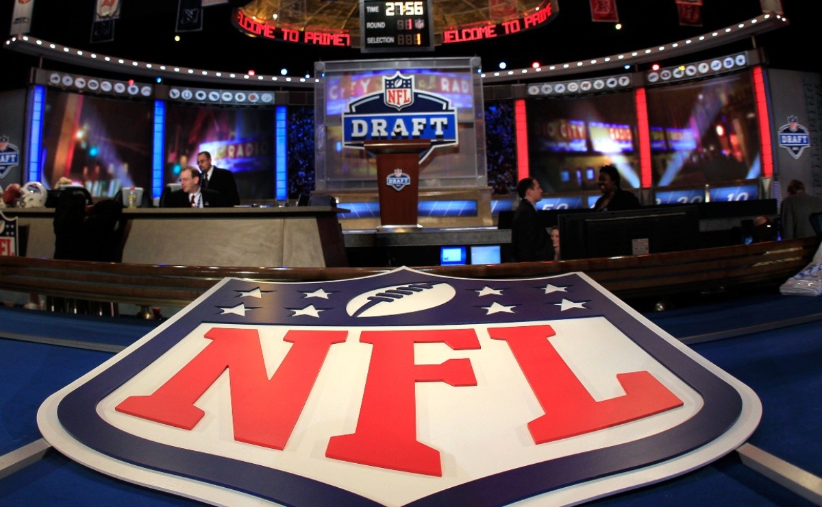 How to get NFL draft tickets