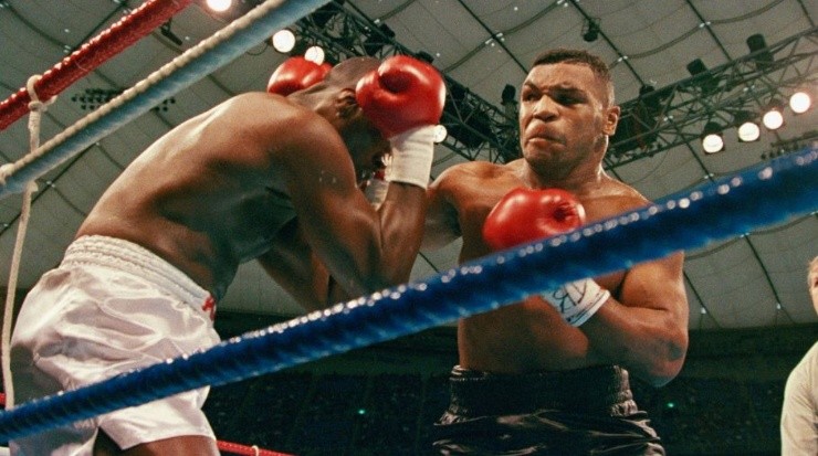 Buster Douglas vs Mike Tyson 1990