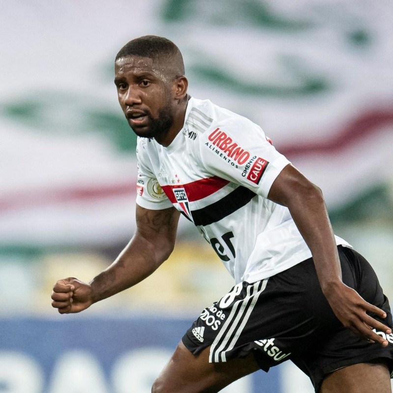 Torcida do Sport perde a paciência com Toró, emprestado pelo São Paulo