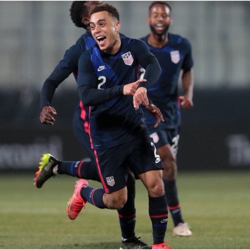 Sergiño Dest lideró goleada de Estados Unidos sobre Jamaica en suelo europeo