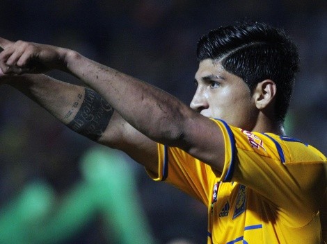 Alan Pulido se quejó por no aparecer entre los máximos goleadores de Tigres