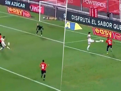 Video: Villa casi hace el gol de su vida, pero pegó en el travesaño y Maroni erró en el rebote