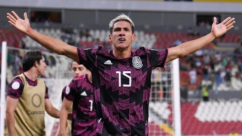 Uriel Antuna marca para México Sub-23