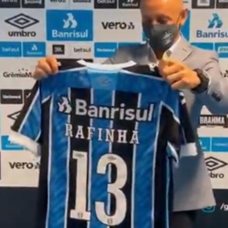 Quanto será o salário de Rafinha no Grêmio? Portal revela o valor