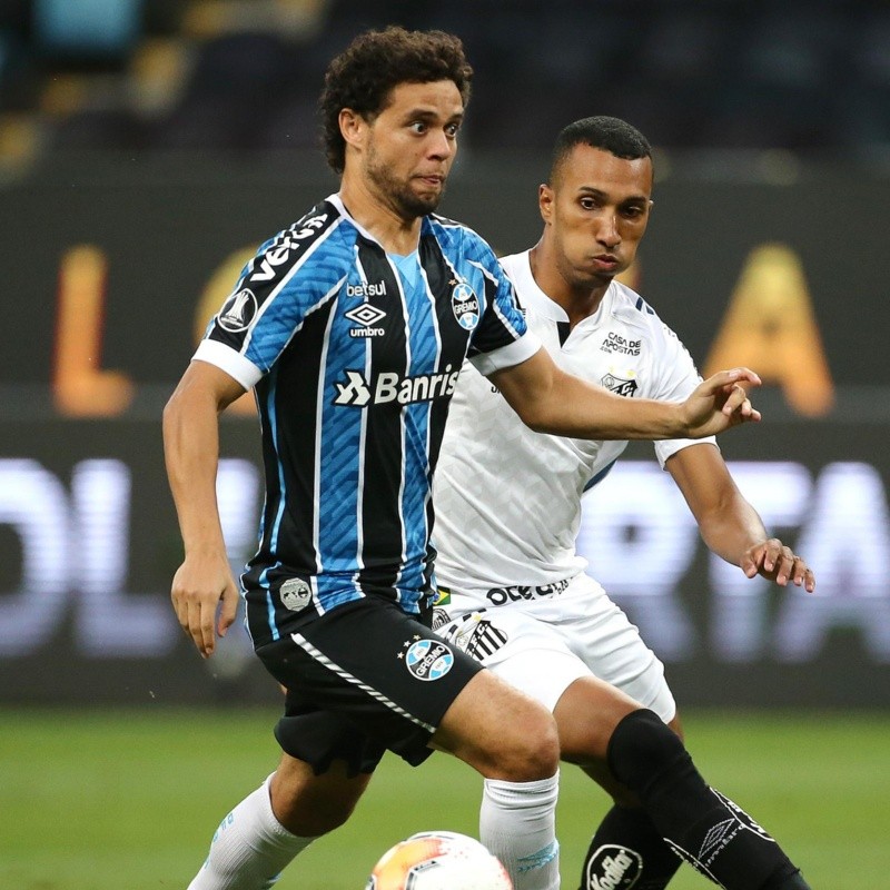 Ceará está perto de contratar Victor Ferraz, do Grêmio