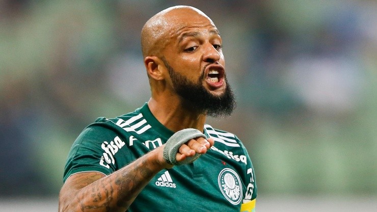 A Felipe Melo le preguntaron por una posible llegada a Boca y se enojó