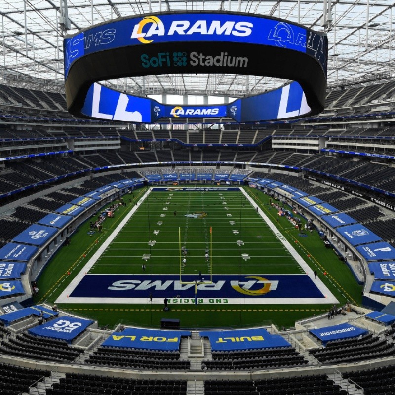 L.A. Rams Plan For Full-Capacity Crowds At SoFi Stadium This Season –  Deadline