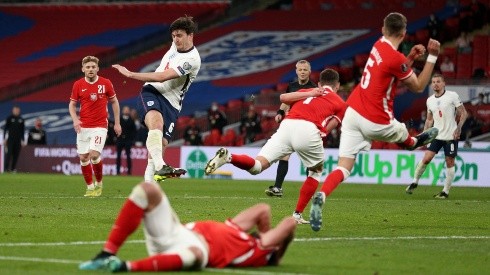 Inglaterra vence no final contra Polônia em jogo sofrido
