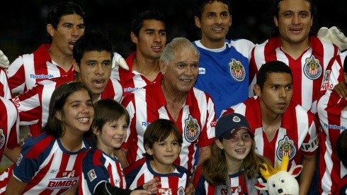 Chava Reyes recibió un homenaje en el 2008 en el Estadio Jalisco.