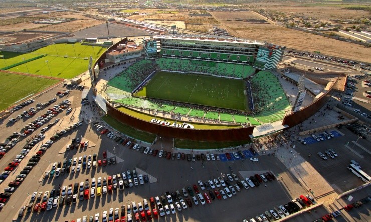 Estadio Corona