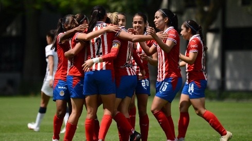 ¡El gol del año en el triunfo de Chivas Femenil!