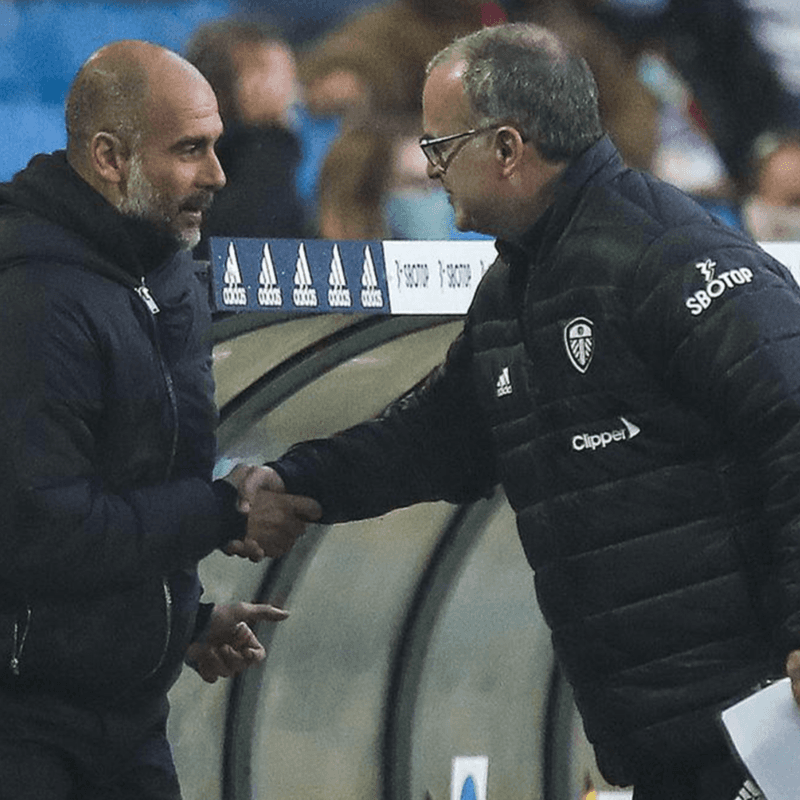 Guardiola, sobre Bielsa: "Denle el Manchester City y verán como gana trofeos"