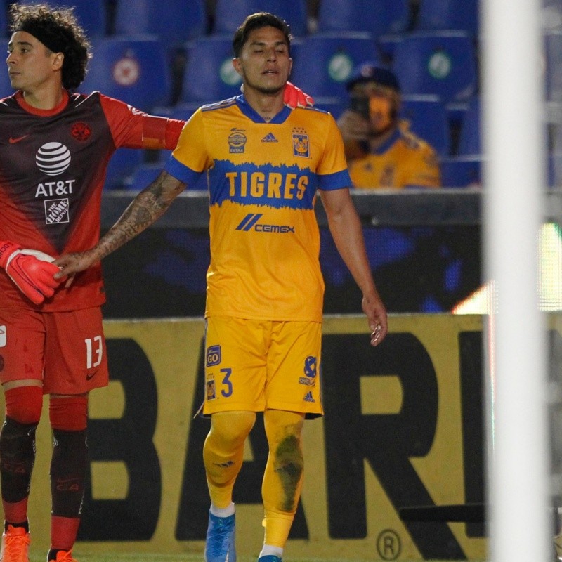 Carlos Salcedo recibió el "regaño" de Janelly Farías