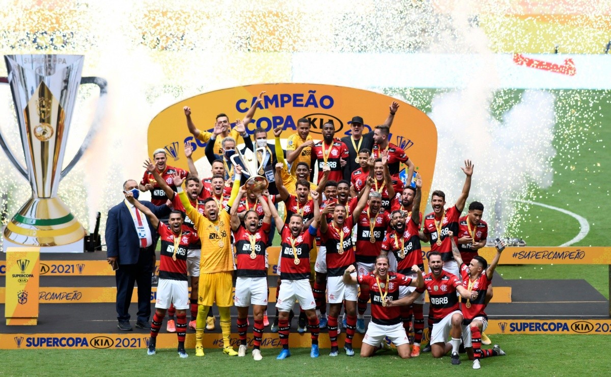 VEJA OS MEMES E AS ZUERAS COM OS FLAMENGO APÓS TÍTULO DO PALMEIRAS NA  SUPERCOPA 