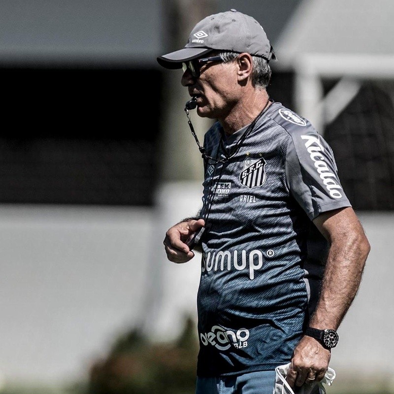 Holan se empolga e dupla deve permanecer no Santos nesse semestre