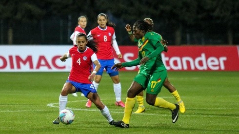 La Selección Chilena impuso su ventaja sobre Camerún y selló el boleto en Turquía.