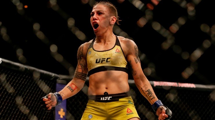 Jessica Andrade of Brazil celebrates after her knockout victory over Rose Namajunas of USA (Getty)