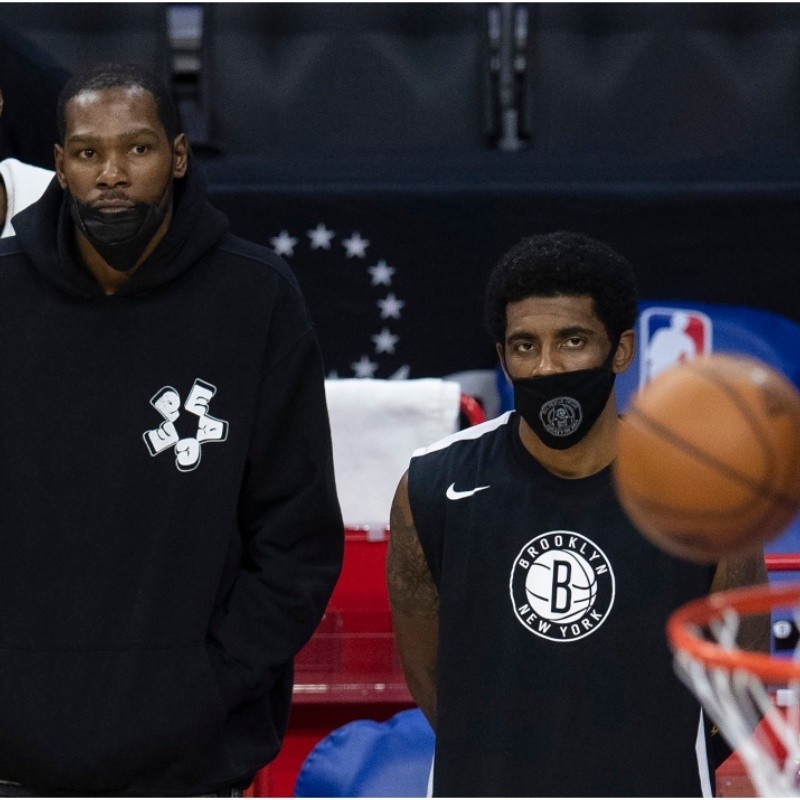 "KD apesta": el cántico de los Sixers a Durant