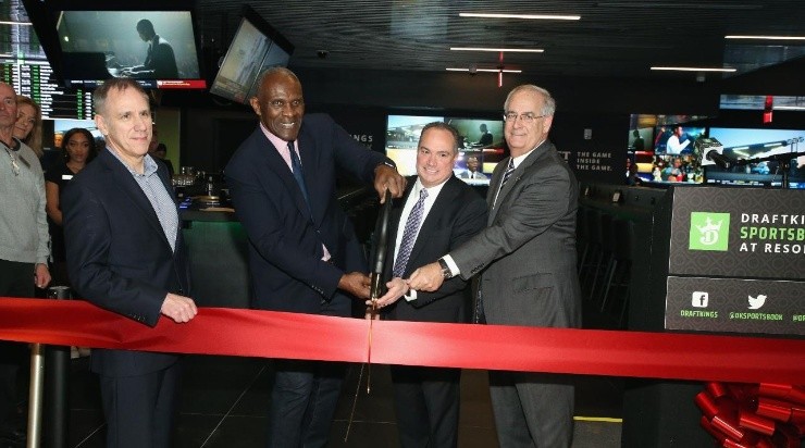 Tim Dent CFO of DraftKings Sportsbook, Harry Carson NFL Hall of Famer, Mark Giannantonio President and CEO of Resorts Casino and Hotel and David Rebuck Director of the Division of Gaming Enforcement Sportsbook attend the Grand Opening of DraftKings Sportsbook at Resorts November 20, 2018 at Resorts Casino Hotel in Atlantic City, New Jersey. (Getty)