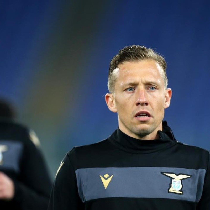 Lucas Leiva negocia saída da Lazio e retorno ao Grêmio é exposto