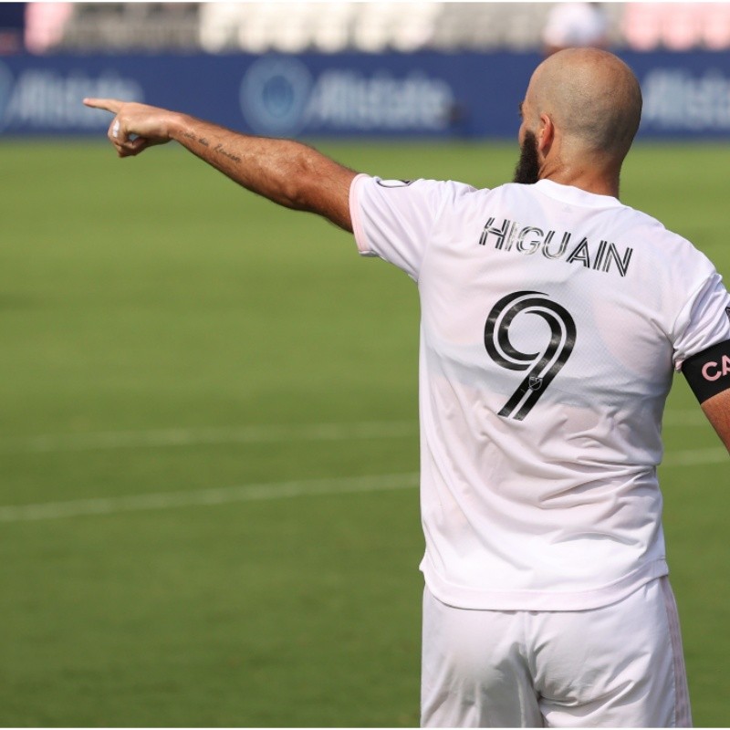 ¡Partidazo! Higuaín marcó y asistió pero no pudo ante Chicharito en el debut de Inter Miami