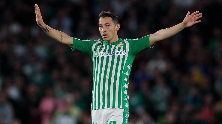 Andrés Guardado sumó 18 minutos en el Benito Villamarín