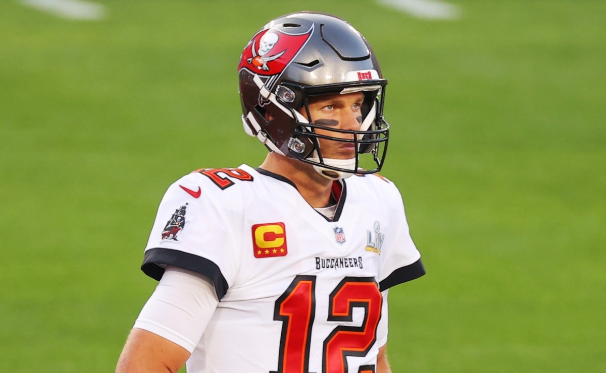 Buccaneers' Tom Brady blasts 'dumb' new NFL jersey number rule