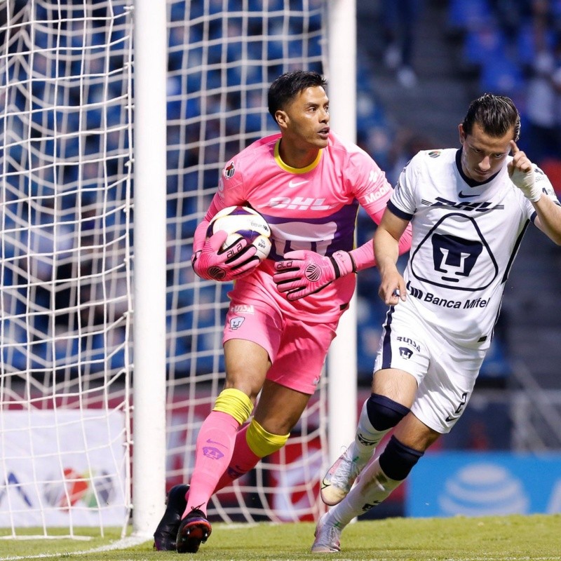 Alfredo Talavera se disfrazó de Jorge Campos frente a Puebla