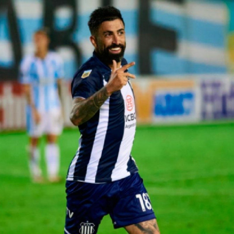 Disculpe, ¿goles tiene? Santos metió un hat-trick y le dio la victoria a Talleres