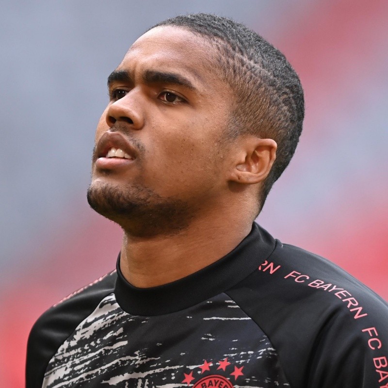 Irmãs de Douglas Costa agitam torcida do Grêmio