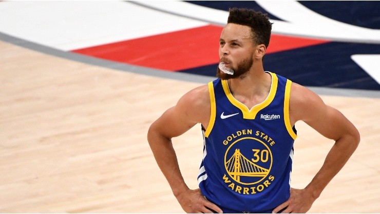 Golden State Warriors: Stephen Curry is worried about the team's