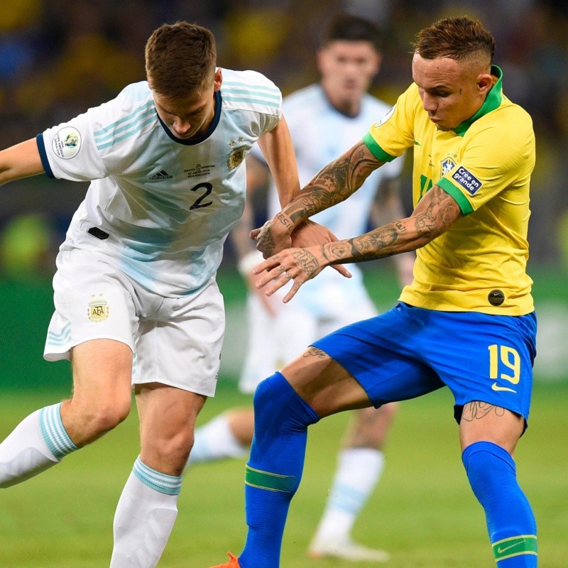 Brasil leva goleada da Argentina e é eliminado da Copa do Mundo