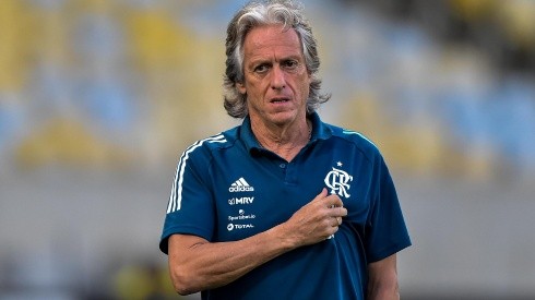 Treinador teve passagem extremamente vitoriosa - Foto: Thiago Ribeiro/AGIF.