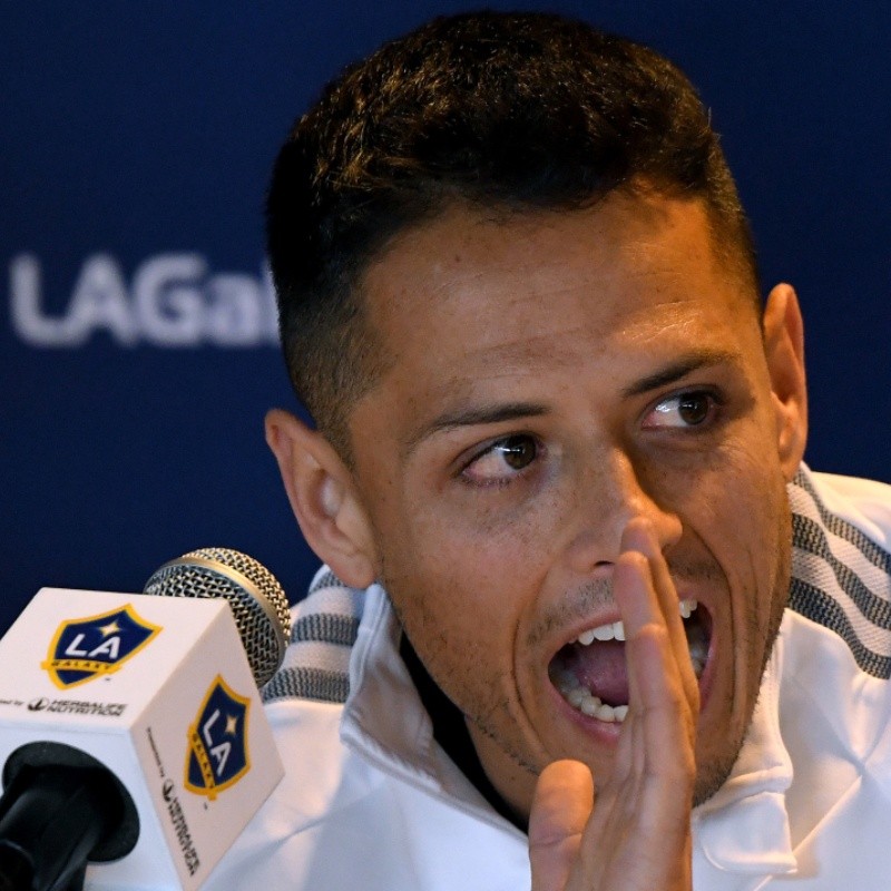 La maldición que preocupa a Chicharito en el Galaxy