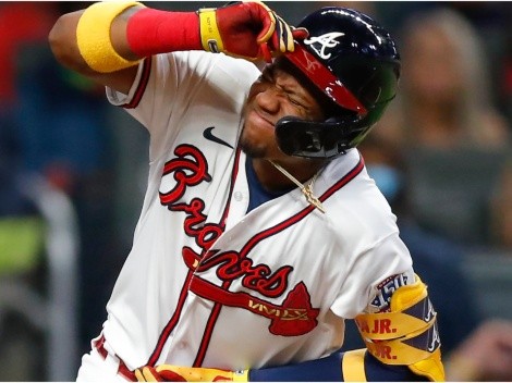 Temor en Atlanta Braves: Ronald Acuña Jr. recibe terrible pelotazo en la mano