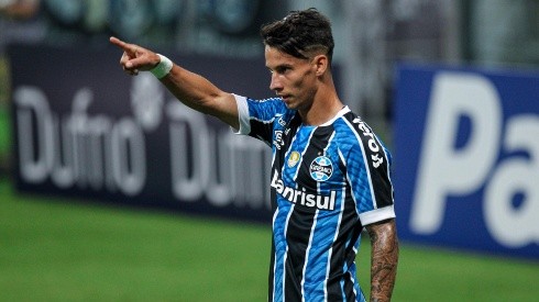 Com Tiago Nunes, Ferreira é titular absoluto do Grêmio (Foto: Fernando Alves/AGIF)